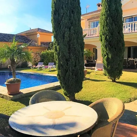 Vila Majestic Comfortable Bahia de Casares