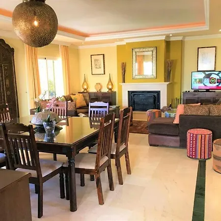 Majestic Comfortable Vila Bahia de Casares