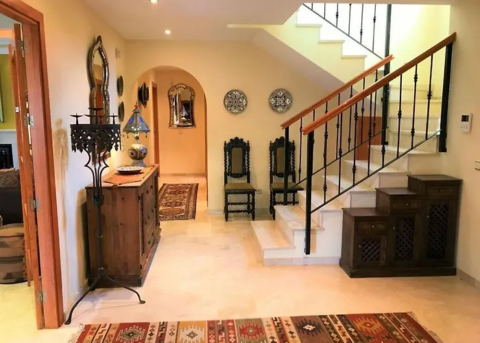 Majestic Comfortable Bahia de Casares